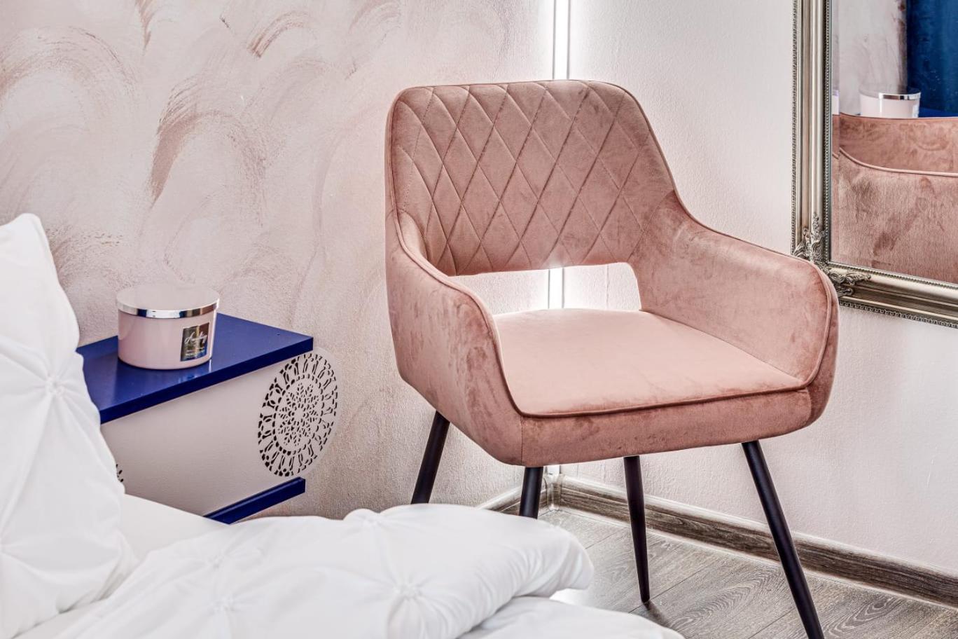 Ari Rose Apartment With Cozy Balcony Αράντ Εξωτερικό φωτογραφία