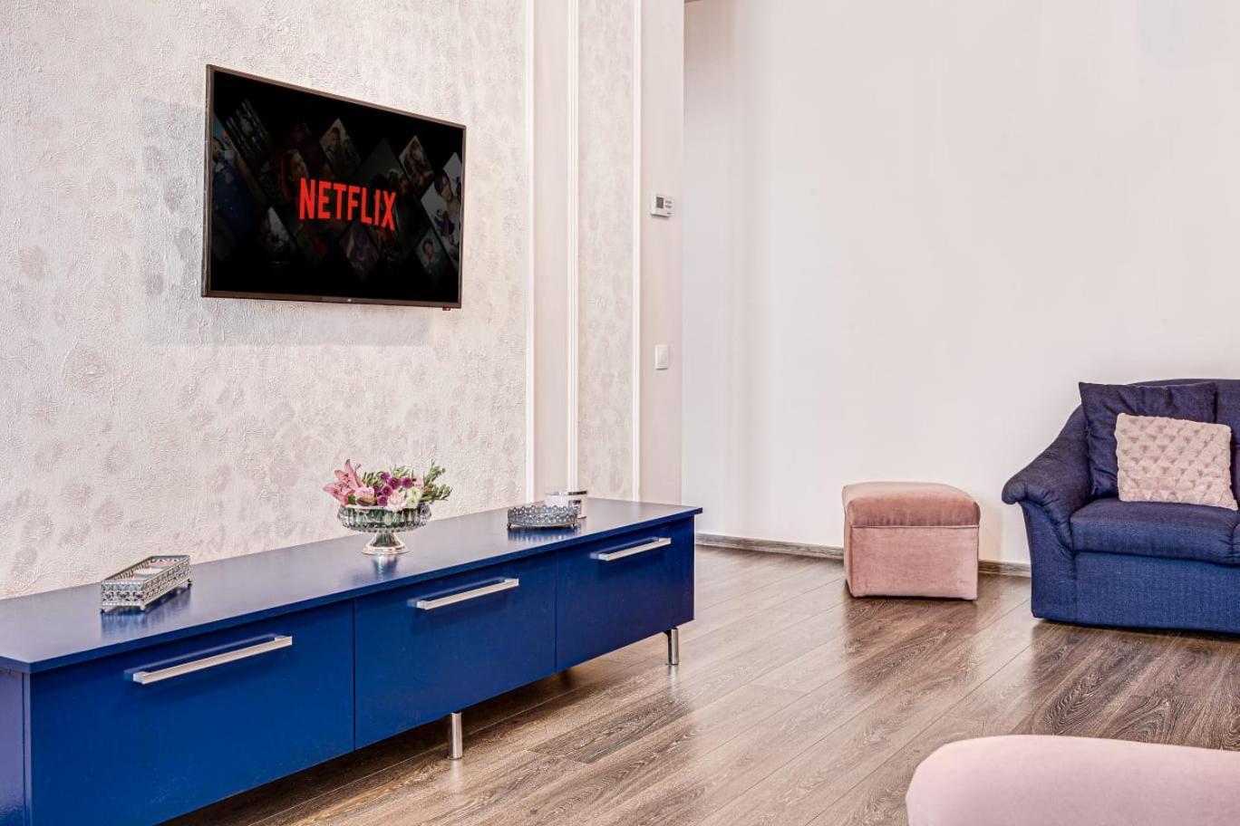 Ari Rose Apartment With Cozy Balcony Αράντ Εξωτερικό φωτογραφία